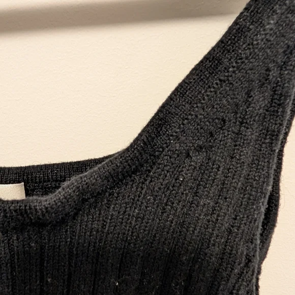 Wilfred Black Ribbed Crop Top - Picture 2 of 3